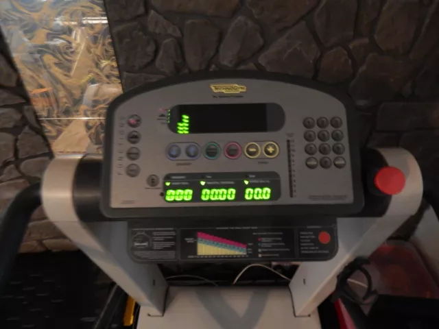 Technogym Treadmill (RUN XT , COMMERCIAL  GYM MACHINE )