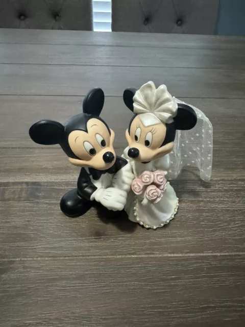 DISNEY Wedding Mickey Mouse And Minnie Bride and Groom Porcelain Cake Topper