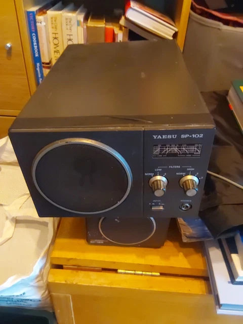 Yaesu SP-102