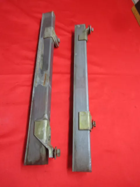 1959 1960 Chevrolet Wagon Tail Gate Window Track Guide Pair Side Channel