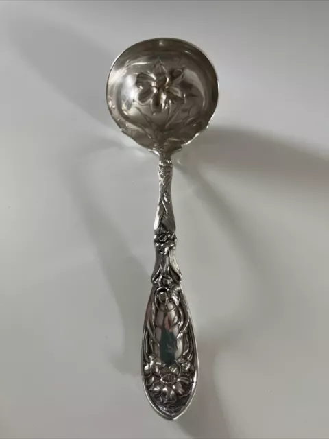 Oxford Silverplate Co Repousse Gravy Ladle Narcissus Pattern - circa  1908
