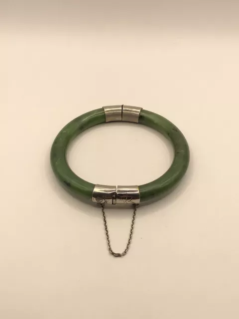 Vintage Green Jade & Silver Tone Metal Bangle Bracelet Safety Chain Asian Hinged