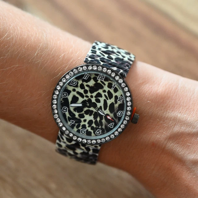 Montre Bracelet Femme Design Feuille - Cadran Noir, Boîtier Argenté - Neuve Avec étiquettes
