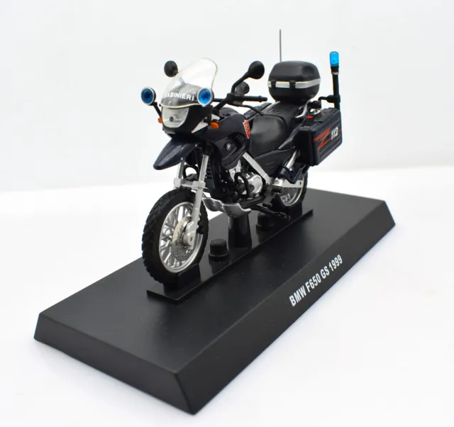 Miniature Moto Carabinieri Véhicules auto 1 : 24 BMW F650 GS Modélisme diecast