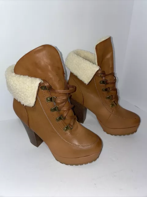 Bamboo Lace Up Booties Style Huxley Natural Brown Fur Lined Size 8 US 2