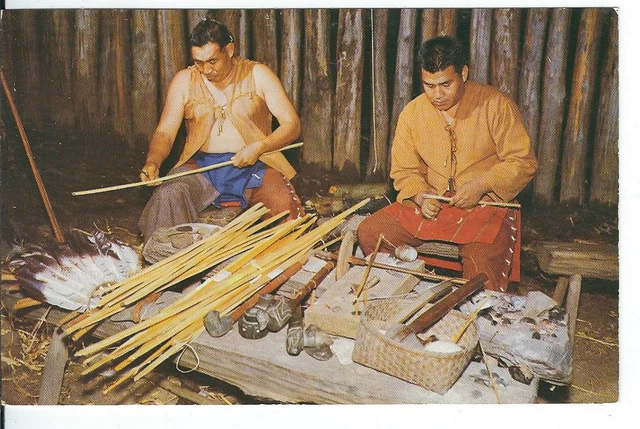 CH-017 NC, Cherokee, Oconaluftee Indian Village Weapon Makers Chrome Postcard