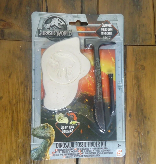 JURASSIC WORLD KIDS Dinosaur Fossil Finder Kit Fun Dino Dig Tool