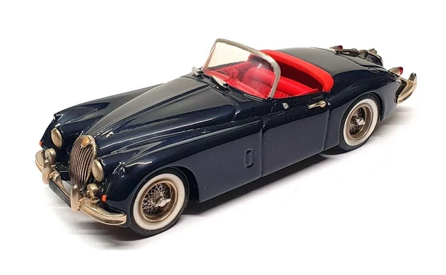 Voitures miniatures gris Jaguar