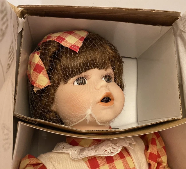 Porcelain Doll The Heritage Signature Collection Cindy w/ Rag Doll & COA. 3