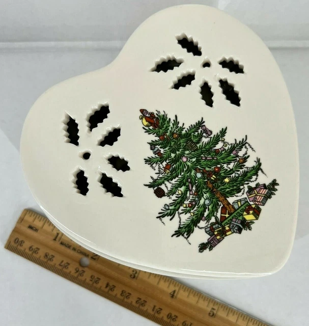 Spode Christmas Tree Pierced Heart Shaped Trinket Dresser Box New S3324-A13