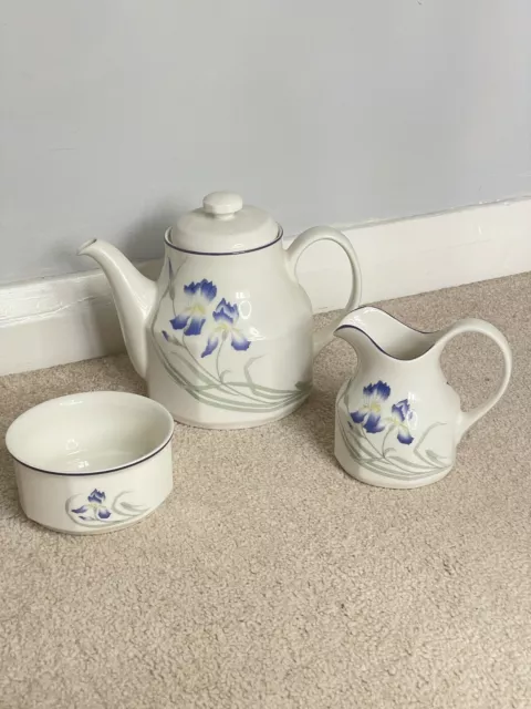 Royal Doulton 1980's Minerva LS1084 Pattern 2.5pt Teapot & Lid 18cm jug and bowl