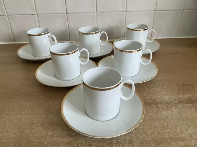 Thomas Medaillon Wide Gold  Band - 6 x Cups & Saucers