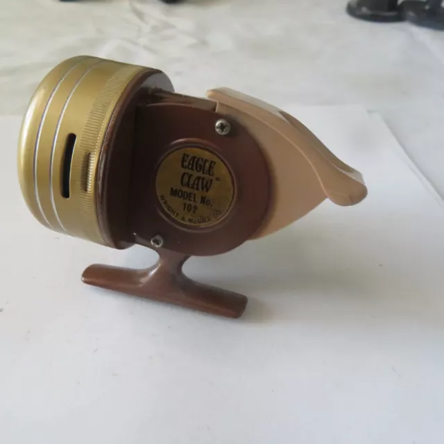 FISHING REEL EAGLE CLAW MODEL NO. 102 WRIGHT & McGILL CO. MADE IN