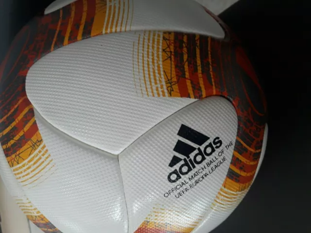 Pallone adidas ufficiale approvato Fifa Europa League 2017-18