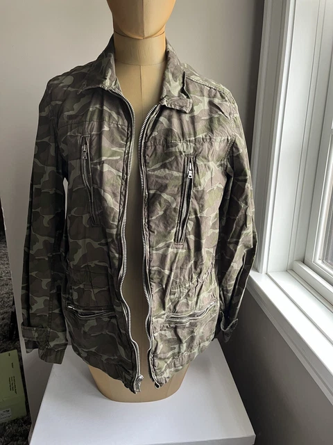 GAP Camo Utility Jacket Size Large