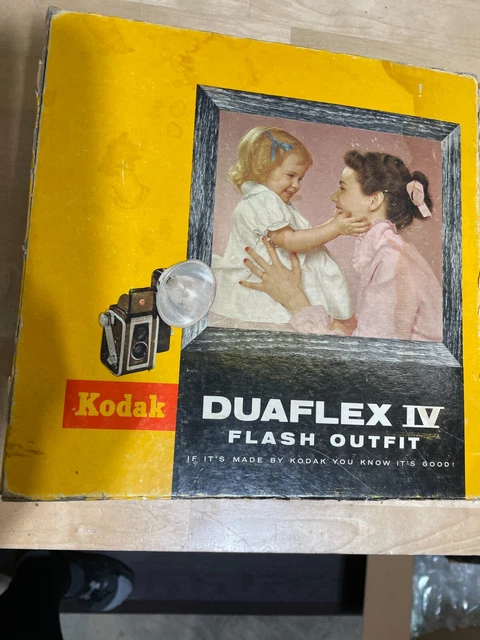Kodak Duaflex IV with Kodet lens, case, flash attachment and original box
