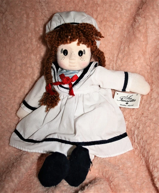 Ma jolie poupée Sarah 27cm Petitcollin