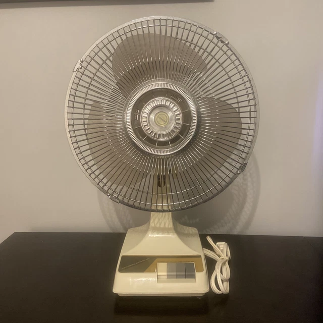 WORKS! VINTAGE 12& Oscillating Desk Fan by Kuo Horng KH203 Gray White
