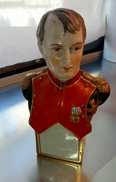 Buste En Porcelaine (Paris?) NAPOLEON 1er Cachet N couronné