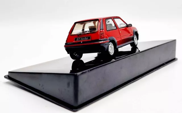 RENAULT 5 Supercinq GT Turbo de 1985 Rouge Voiture de Collection IXO 1/43