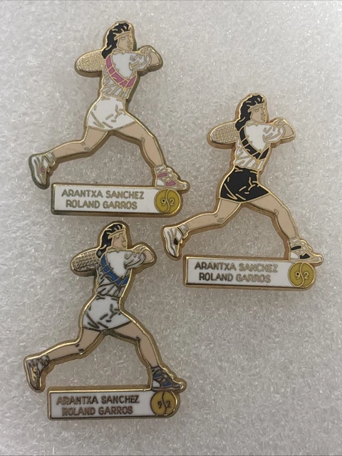 Roland Garros - Dunlop - Arthus Bertrand - Pin's Tennis - Prix & Rareté