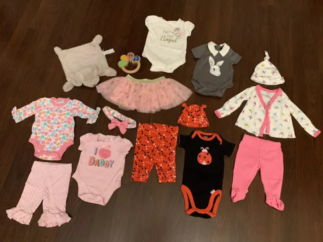 💕Baby Girl Clothes Lot NB And 0-3 Months EverEarth Rattle, Hats 15 Total Pieces