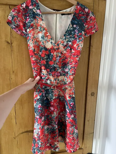 Oasis Floral summer dress size 12 With Belt