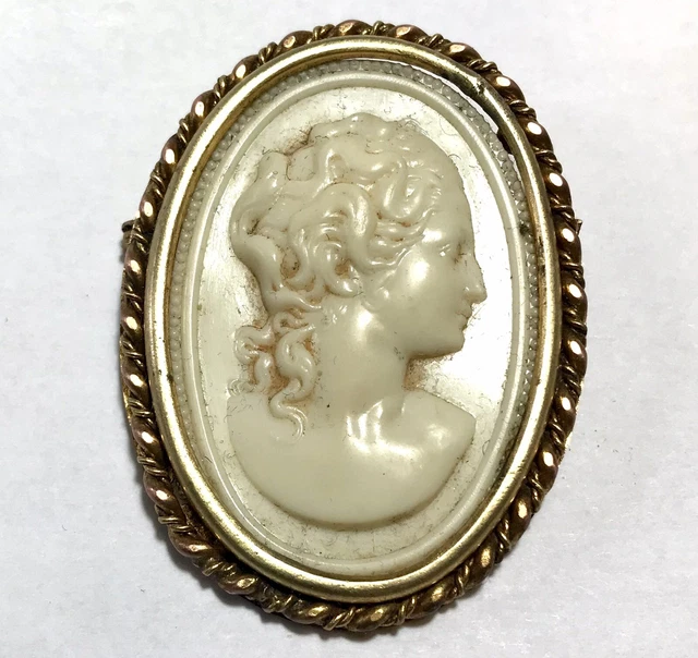 Broche camée véritable - 1930 - Art Déco - Montres & Bijoux