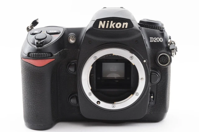 Nikon D200 Black 10.2 MP Body Digital SLR Camera from Japan [Excellent++] 3