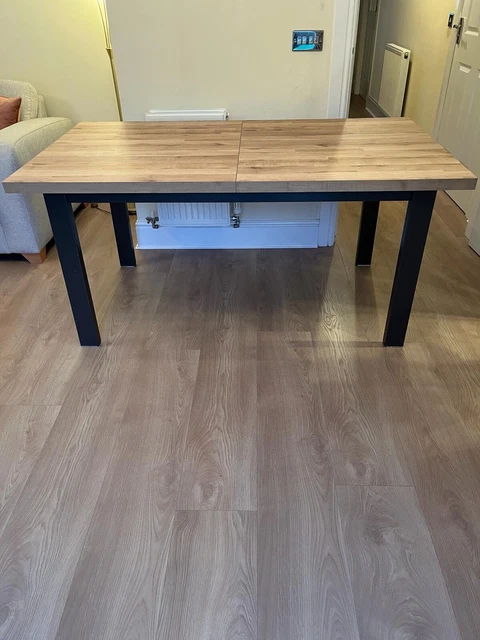 BRAND NEW HABITAT Miami Dining Table 6 8 Seats Oak Effect