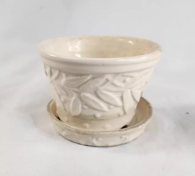 McCoy Pottery Planter Vintage 3” White Hobnail And Leaves Pattern  USA