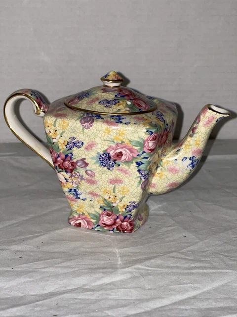 Vtg. ROYAL WINTON WELBECK Grimwades Teapot Yellow Chintz Ascot England EC