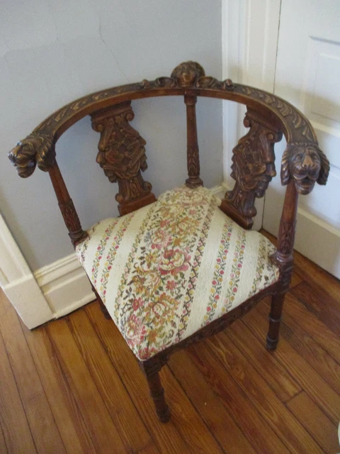 Antique Renaissance Revival Walnut Corner Chair Carved Lions Angel North Wind!