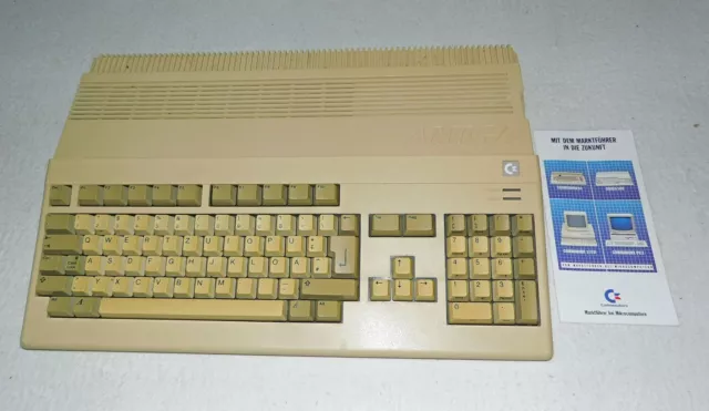 Amiga 500 Computer mit Abdeckhaube + 1MB Erweiterung