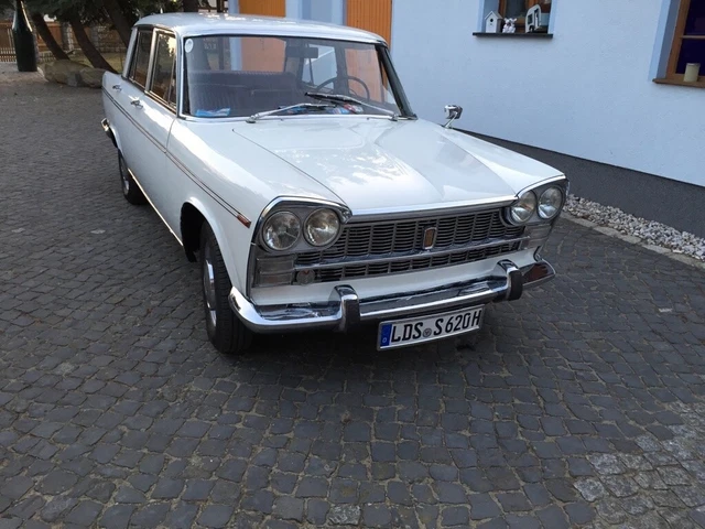 Fiat 2300 6 Zylinder, 4 Scheibenbremsen, Servo, ehemalig Schweiz Fiat 2300 6 Zylinder, 4 Scheibenbremsen, Servo, ehemalig Schweiz