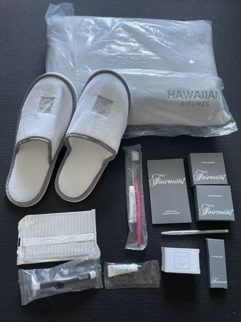 HAWAIIAN AIRLINES ① Blanket  / ① Slippers / Amenities ❤️ Set Of 12❤️ New