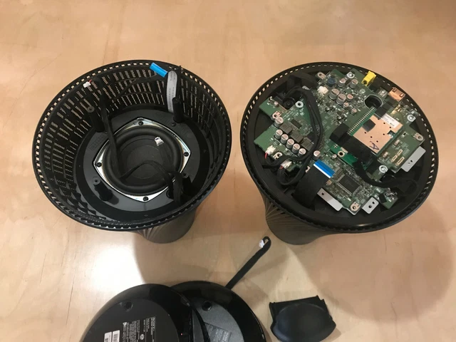 Sony SA-NS500 Portable Wireless Speaker FOR PARTS REPAIR