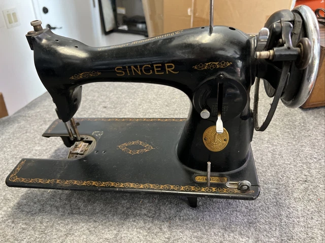 1946 máquina de coser Singer modelo ag645918.   lectura