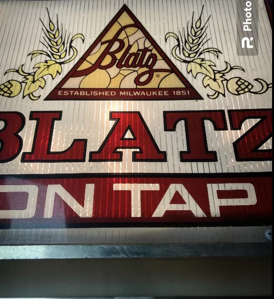 VINTAGE BLATZ ON TAP 1980’s LIGHT UP SIGN HEILEMAN BREWING SEE PICS FOR DES 2