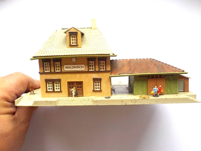Faller Gare De Waldkirch F232541 – Accessoire Modélisme Ferroviaire Échelle HO Pour Réseau