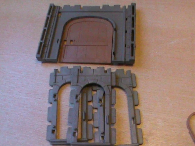 Lot elements de construction maison musee medieval Playmobil 14