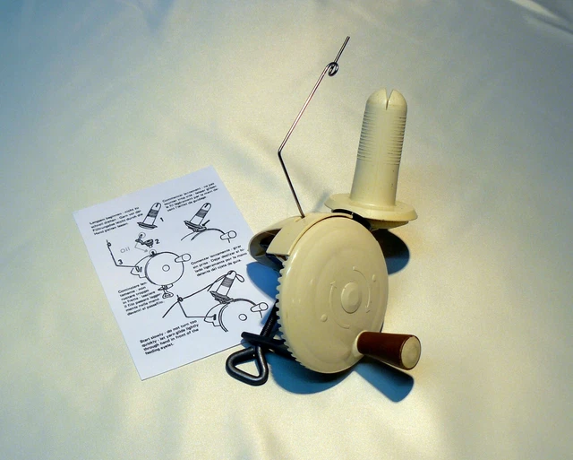 Bobinoir Avec Cônes Pour Machines à Tricoter - Accessoire D'occasion Pour Passionnés