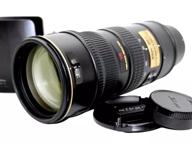 [Near Mint] NIKON AF-S VR NIKKOR 70-200mm F/2.8 G ED Lens w/Lens Hood From JAPAN