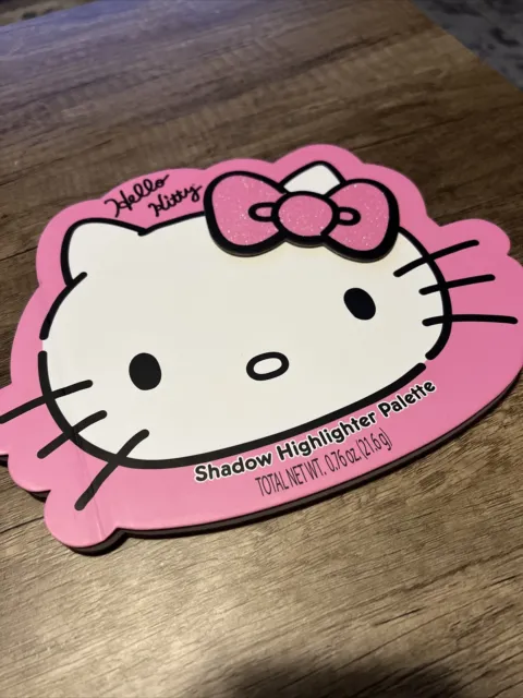 Hello Kitty Shadow Highlighter Palette