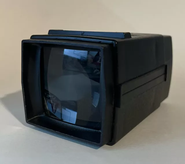 Pana-Vue 2 Automatic Lighted 2x2 Slide Viewer By View-Master