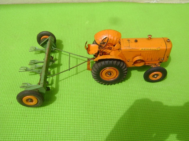 JOUET ANCIEN EN TOLE - TRACTEUR AGRICOLE MECANIQUE GAMA