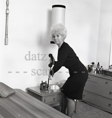 1960S RON VOGEL Negative-nude blonde pinup girl Tammy Lynn-cheesecake