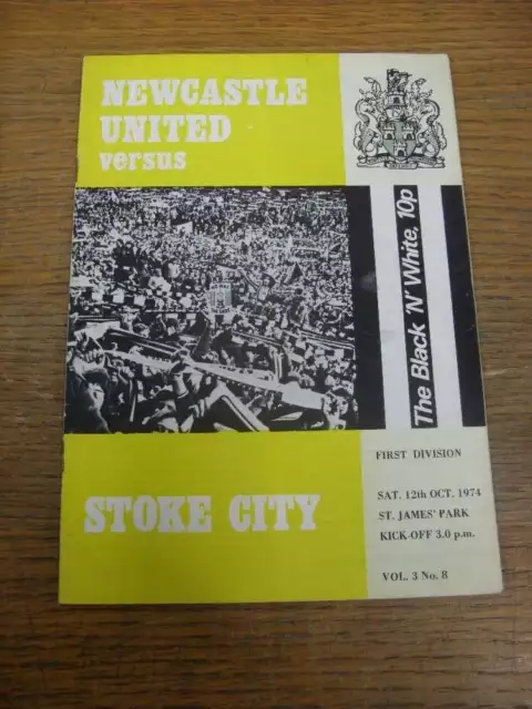 12/10/1974 Newcastle United v Stoke City  (creased)
