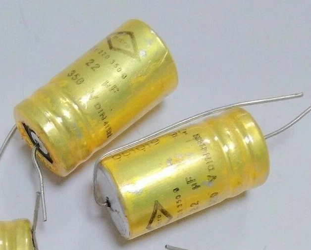 Condensateur électrolytique 4,7 µF 63V - Lot De 4 Pièces - NOS (New Old Stock) - Aluminium Radial