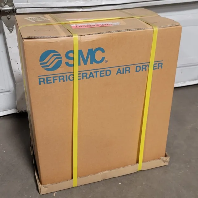 SMC IDFB4E-11N Refrigerated Air Dryer 17CFM, 22-150psi, 1/2"NPT, 115VAC 3.0A